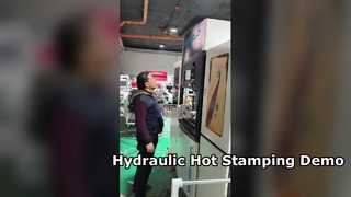Production sur site d'un client jordanien avec un équipement d'estampage à chaud hydraulique