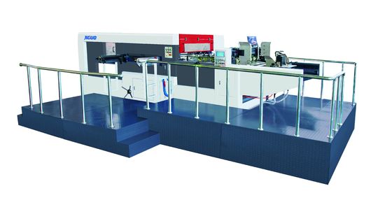 acheter 4500 feuilles/h Machine automatique de découpe sous pression pour le papier Taille 580 × 500 mm online manufacture