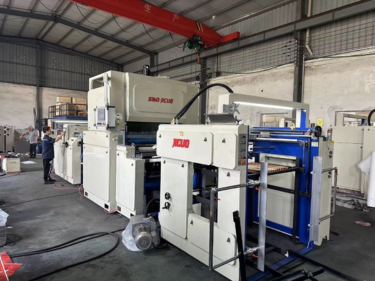 FMZ-1080AN Machine de laminage par film autoamtique,Taille maximale de feuille:1080*1000mm,Taille minimale de feuille:350*295mm,Vite de la machine :105m/min